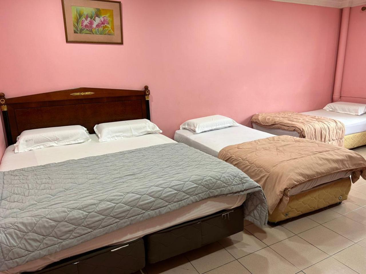Hotel Cahaya Танджунг Малим Екстериор снимка