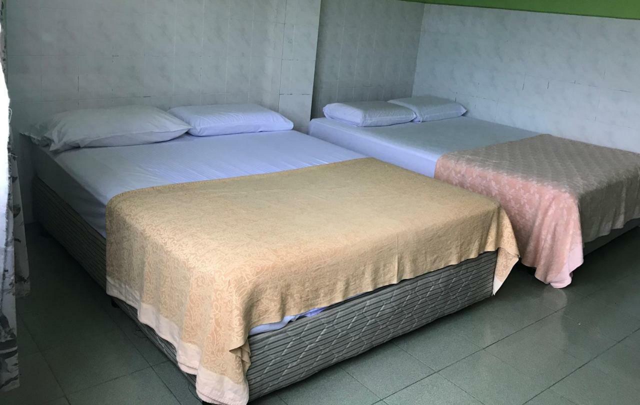 Hotel Cahaya Танджунг Малим Екстериор снимка