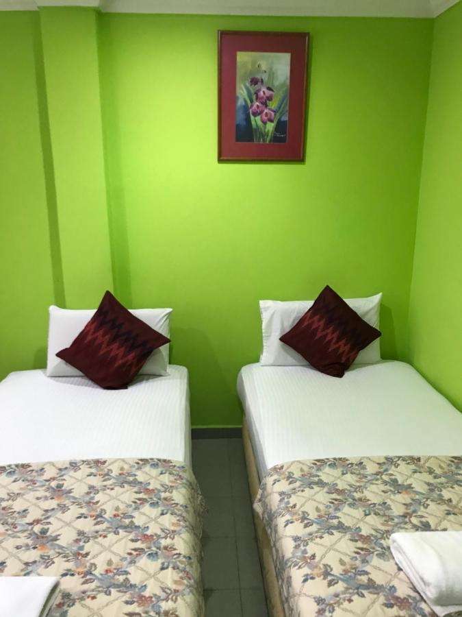 Hotel Cahaya Танджунг Малим Екстериор снимка