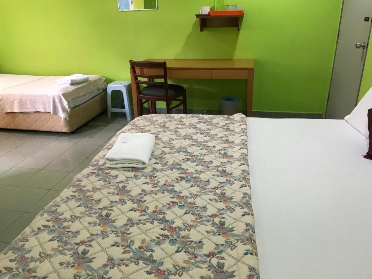 Hotel Cahaya Танджунг Малим Екстериор снимка