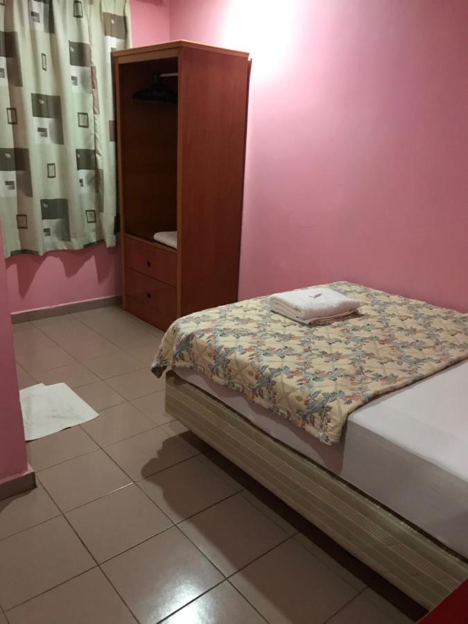 Hotel Cahaya Танджунг Малим Екстериор снимка
