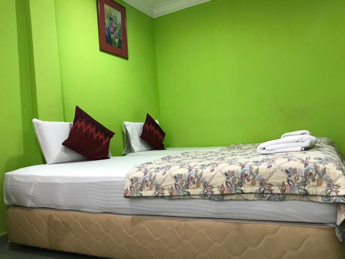 Hotel Cahaya Танджунг Малим Екстериор снимка