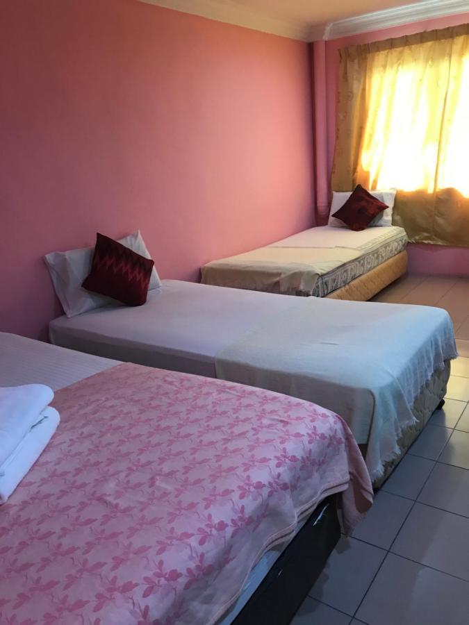 Hotel Cahaya Танджунг Малим Екстериор снимка