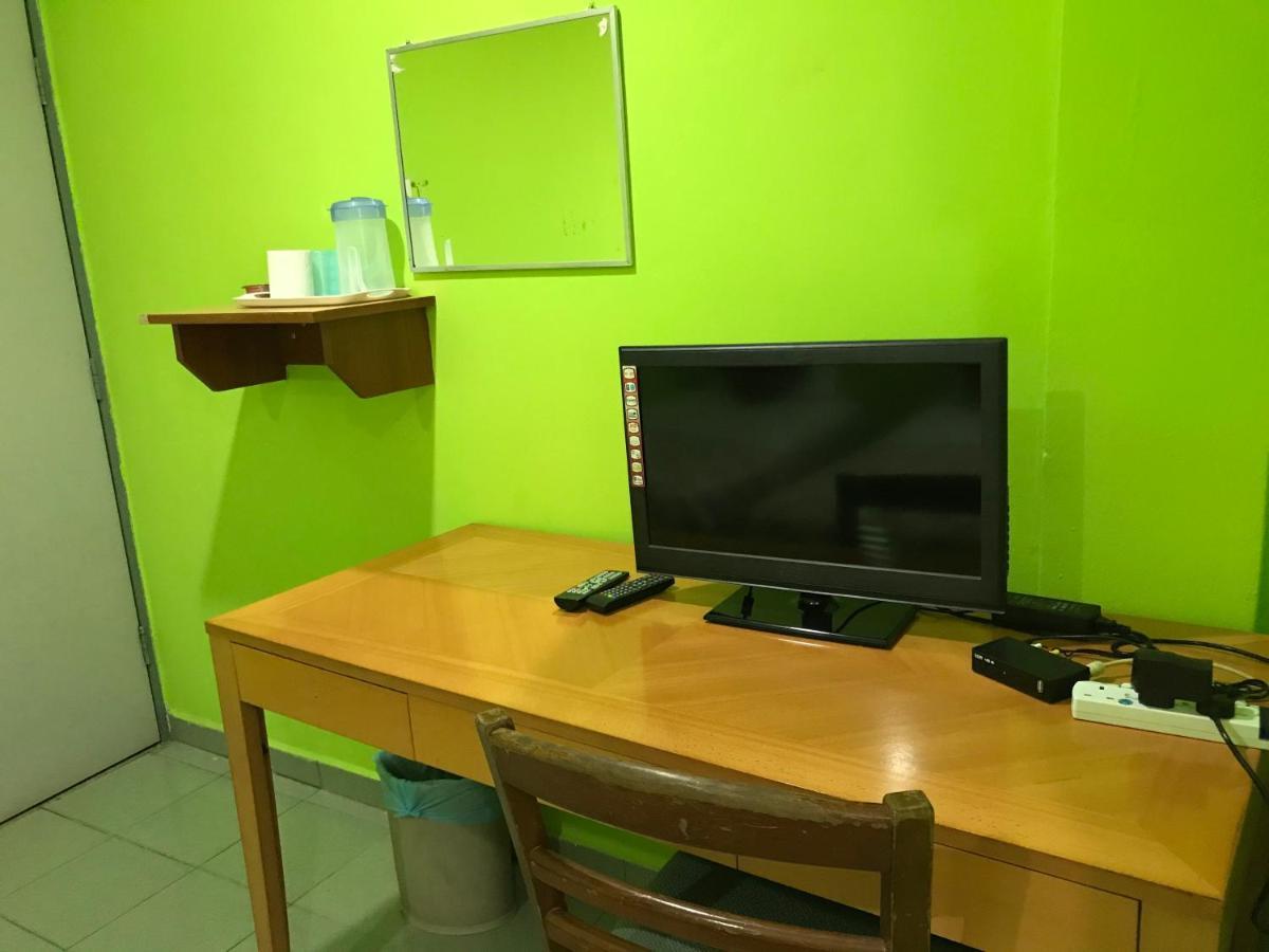 Hotel Cahaya Танджунг Малим Екстериор снимка